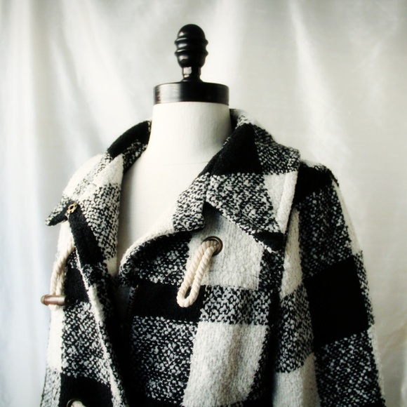 Plaid Duffle Coat - Picture 3 of 4